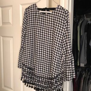 Women’s gingham top